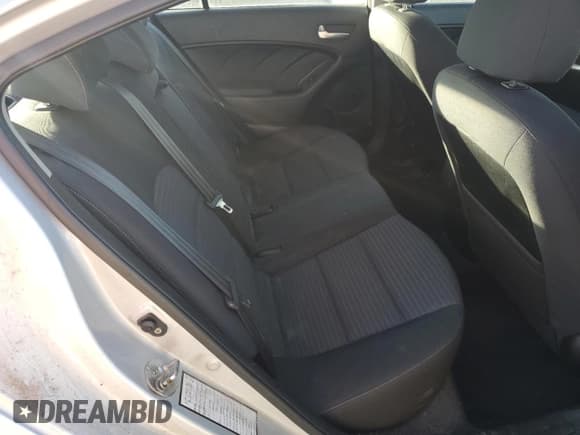 ✅ 2018 Kia Forte LX • VIN: 3KPFL4A79JE268428 • Лот: 91760115. Опубликован ранее на Copart с пробегом 97 173 миль. Бесплатный доступ к архиву аукционных продаж из США и подробный отчёт об истории автомобиля на DreamBid. Изображение 10.