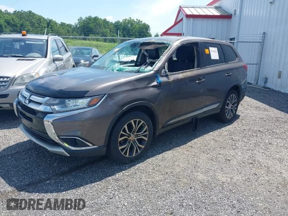 ✅ 2016 Mitsubishi Outlander SE • VIN: JA4AD3A37GZ013606 • Lot: 42744929. Wystawiony na IAAI z przebiegiem 115 969 mil. Bezpłatny archiwum sprzedaży aukcyjnych z USA i szczegółowy raport historii pojazdu na DreamBid. Zdjęcie 2.
