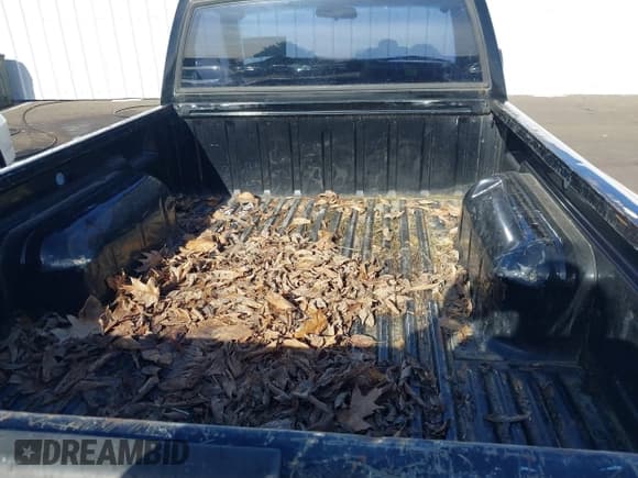 ✅ 2001 Nissan Frontier XE • VIN: 1N6DD21S41C399865 • Lot: 41569843. Listed on IAAI with Not provided. Free auction sales archive from the USA and detailed vehicle history report at DreamBid. Image 17.