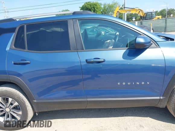 2025 Chevrolet Equinox FWD LT с VIN 3GNAXHEGXSL187569, выставлен на аукционе IAAI как лот 42381912 с пробегом 16 032 миль миль и . История ставок и продаж доступна на DreamBid. Изображение 13.