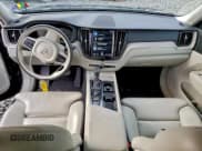 ✅ 2019 Volvo XC60 Inscription • VIN: LYVA22RL9KB211291 • Lot: 93173665. Wystawiony na Copart z przebiegiem 63 154 mil. Bezpłatny archiwum sprzedaży aukcyjnych z USA i szczegółowy raport historii pojazdu na DreamBid. Zdjęcie 8.