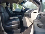 ✅ 2016 Chrysler Town & Country Touring • VIN: 2C4RC1BG5GR247562 • Лот: 43224473. Опубликован ранее на IAAI с пробегом 283 711 миль. Бесплатный доступ к архиву аукционных продаж из США и подробный отчёт об истории автомобиля на DreamBid. Изображение 5.