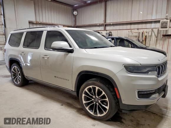 ✅ 2022 Jeep Wagoneer Series III • VIN: 1C4SJUDT7NS206980 • Lot: 91637305. Wystawiony na Copart z przebiegiem 80 748 mil. Bezpłatny archiwum sprzedaży aukcyjnych z USA i szczegółowy raport historii pojazdu na DreamBid. Zdjęcie 4.