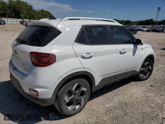 ✅ 2021 Hyundai Venue SEL • VIN: KMHRC8A39MU082360 • Lot: 67564084. Listed on Copart with 22,037 mi. Free auction sales archive from the USA and detailed vehicle history report at DreamBid. Image 3.