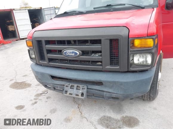 ✅ 2011 Ford Econoline Passenger XL • VIN: 1FBSS3BL3BDB09080 • Lot: 43151214. Listed on IAAI with 190,299 mi. Free auction sales archive from the USA and detailed vehicle history report at DreamBid. Image 6.