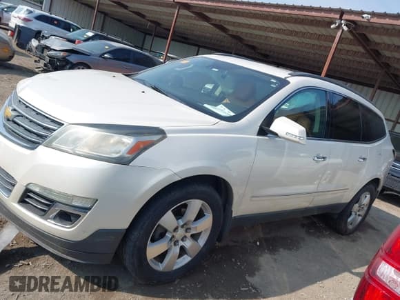 ✅ 2014 Chevrolet Traverse LTZ • VIN: 1GNKVJKD6EJ246138 • Lot: 43165935. Wystawiony na IAAI z przebiegiem 189 196 mil. Bezpłatny archiwum sprzedaży aukcyjnych z USA i szczegółowy raport historii pojazdu na DreamBid. Zdjęcie 15.