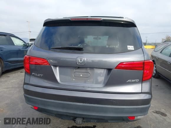 ✅ 2018 Honda Pilot EX-L • VIN: 5FNYF6H57JB014338 • Lot: 43791400. Listed on IAAI with 70,924 mi. Free auction sales archive from the USA and detailed vehicle history report at DreamBid. Image 17.