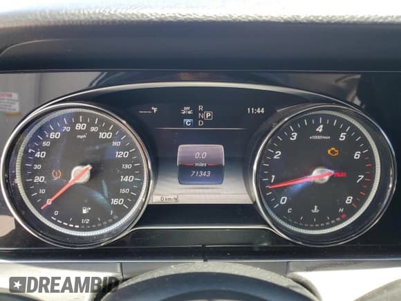 ✅ 2019 Mercedes-Benz E 300 • VIN: WDDZF4JBXKA529715 • Lot: 56914325. Listed on Copart with 71,343 mi. Free auction sales archive from the USA and detailed vehicle history report at DreamBid. Image 9.