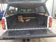 ✅ 2003 GMC Sierra 1500 • VIN: 1GTEC19T23E104562 • Лот: 38253722. Опубликован ранее на Copart с пробегом 315 846 миль. Бесплатный доступ к архиву аукционных продаж из США и подробный отчёт об истории автомобиля на DreamBid. Изображение 9.