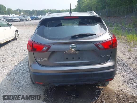 ✅ 2019 Nissan Rogue SV • VIN: JN1BJ1CR3KW326786 • Lot: 42913665. Listed on IAAI with 68,222 mi. Free auction sales archive from the USA and detailed vehicle history report at DreamBid. Image 16.