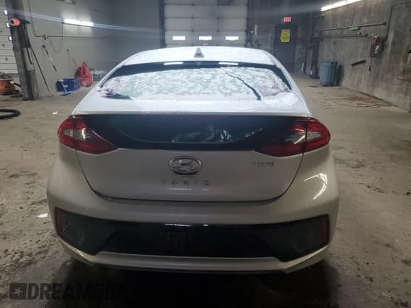 ✅ 2017 Hyundai Ioniq SEL • VIN: KMHC75LC1HU057979 • Lot: 43919655. Wystawiony na Copart z przebiegiem 90 540 mil. Bezpłatny archiwum sprzedaży aukcyjnych z USA i szczegółowy raport historii pojazdu na DreamBid. Zdjęcie 6.