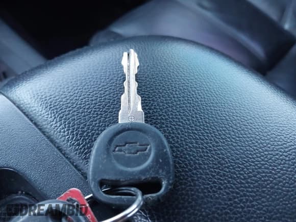 ✅ 2007 Chevrolet Avalanche LTZ • VIN: 3GNFK12307G280632 • Lot: 43825189. Listed on IAAI with 194,320 mi. Free auction sales archive from the USA and detailed vehicle history report at DreamBid. Image 11.