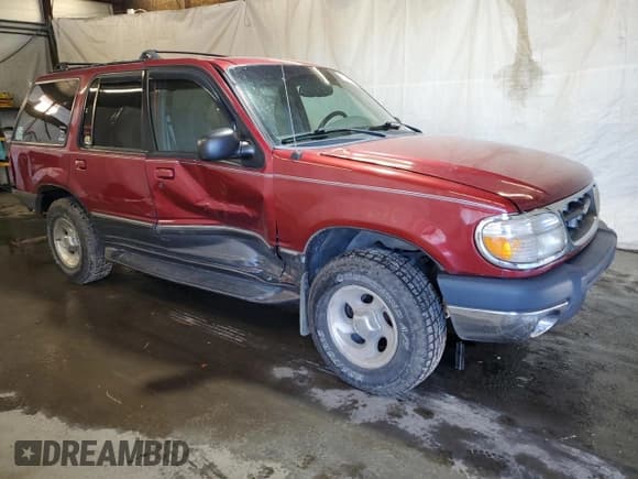 ✅ 2000 Ford Explorer XLT • VIN: 1FMZU73E5YZA24468 • Lot: 82210305. Wystawiony na Copart z przebiegiem 125 033 mil. Bezpłatny archiwum sprzedaży aukcyjnych z USA i szczegółowy raport historii pojazdu na DreamBid. Zdjęcie 4.