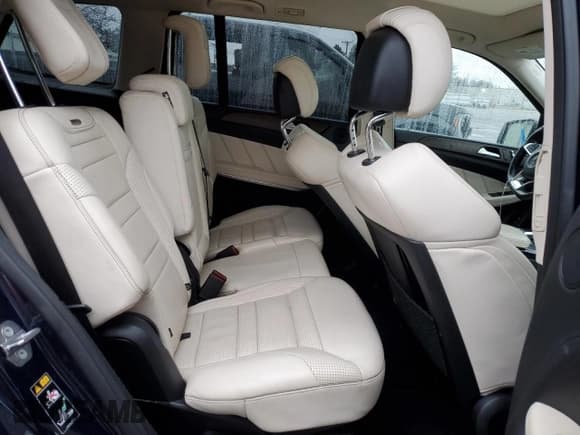 ✅ 2019 Mercedes-Benz GLS 63 AMG • VIN: 4JGDF7FE3KB188446 • Lot: 50569105. Wystawiony na Copart z przebiegiem 117 314 mil. Bezpłatny archiwum sprzedaży aukcyjnych z USA i szczegółowy raport historii pojazdu na DreamBid. Zdjęcie 11.