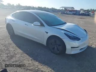 ✅ 2022 Tesla Model 3 • VIN: 5YJ3E1EA3NF329452 • Lot: 43355641. Wystawiony na IAAI z przebiegiem 36 337 mil. Bezpłatny archiwum sprzedaży aukcyjnych z USA i szczegółowy raport historii pojazdu na DreamBid. Zdjęcie 1.