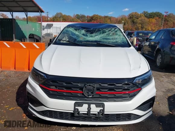 ✅ 2019 Volkswagen Jetta S • VIN: 3VW5T7BU6KM178501 • Lot: 43580101. Listed on IAAI with 71,119 mi. Free auction sales archive from the USA and detailed vehicle history report at DreamBid. Image 12.