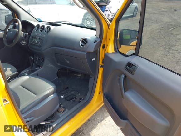 ✅ 2011 Ford Transit Connect XLT Premium • VIN: NM0KS9CN2BT072461 • Лот: 42471943. Опубликован ранее на IAAI с пробегом 246 010 миль. Бесплатный доступ к архиву аукционных продаж из США и подробный отчёт об истории автомобиля на DreamBid. Изображение 5.