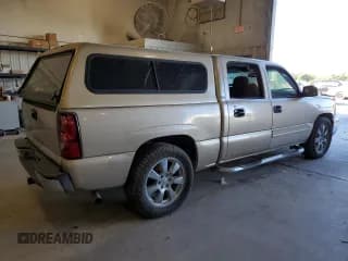 ✅ 2006 Chevrolet Silverado 1500 LT1 • VIN: 2GCEC13T461235541 • Lot: 84394215. Wystawiony na Copart z przebiegiem 100 353 mil. Bezpłatny archiwum sprzedaży aukcyjnych z USA i szczegółowy raport historii pojazdu na DreamBid. Zdjęcie 3.