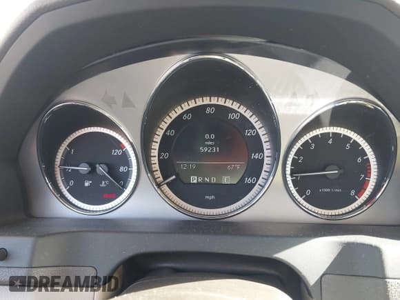 ✅ 2011 Mercedes-Benz C 300 Sport • VIN: WDDGF5EB8BR177257 • Лот: 43715901. Опубликован ранее на IAAI с пробегом 59 231 миль. Бесплатный доступ к архиву аукционных продаж из США и подробный отчёт об истории автомобиля на DreamBid. Изображение 7.