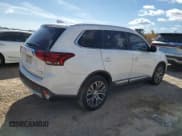 ✅ 2017 Mitsubishi Outlander SE • VIN: JA4AD3A37HZ067456 • Lot: 92699915. Wystawiony na Copart z przebiegiem 167 489 mil. Bezpłatny archiwum sprzedaży aukcyjnych z USA i szczegółowy raport historii pojazdu na DreamBid. Zdjęcie 3.