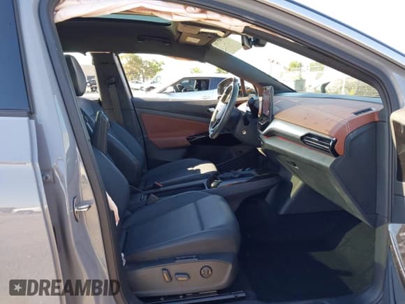 ✅ 2022 Volkswagen ID.4 Pro S • VIN: WVGKMPE25NP051326 • Лот: 43065761. Опубликован ранее на IAAI с пробегом 8 871 миль. Бесплатный доступ к архиву аукционных продаж из США и подробный отчёт об истории автомобиля на DreamBid. Изображение 5.