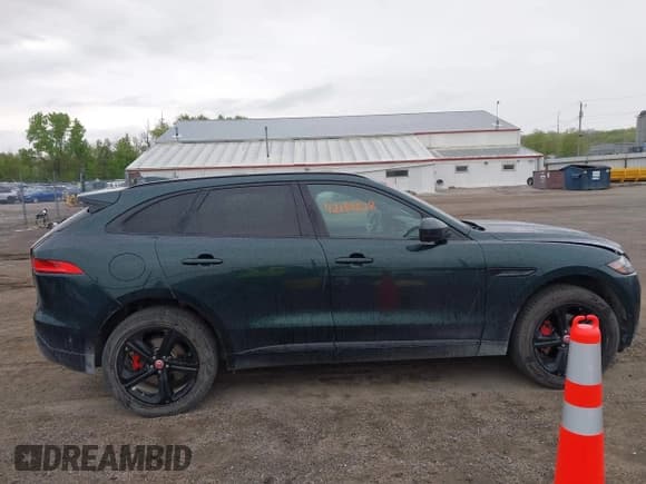 ✅ 2017 Jaguar F-Pace S • VIN: SADCM2BV3HA056899 • Лот: 42184028. Опубликован ранее на IAAI с пробегом 99 687 миль. Бесплатный доступ к архиву аукционных продаж из США и подробный отчёт об истории автомобиля на DreamBid. Изображение 13.