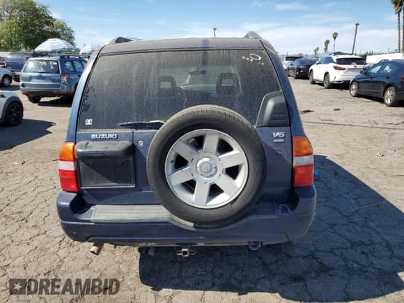 ✅ 2001 Suzuki XL7 Standard • VIN: JS3TX92V214108718 • Lot: 43763045. Wystawiony na Copart z przebiegiem 222 404 mil. Bezpłatny archiwum sprzedaży aukcyjnych z USA i szczegółowy raport historii pojazdu na DreamBid. Zdjęcie 6.