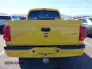 2006 Dodge Dakota SLT z VIN 1D7HW48J46S584508, wystawiony jako IAAI lot #40732421 z przebiegiem 148 957 mil mil oraz . Historia ofert i sprzedaży dostępna na DreamBid. Obrazek 16.