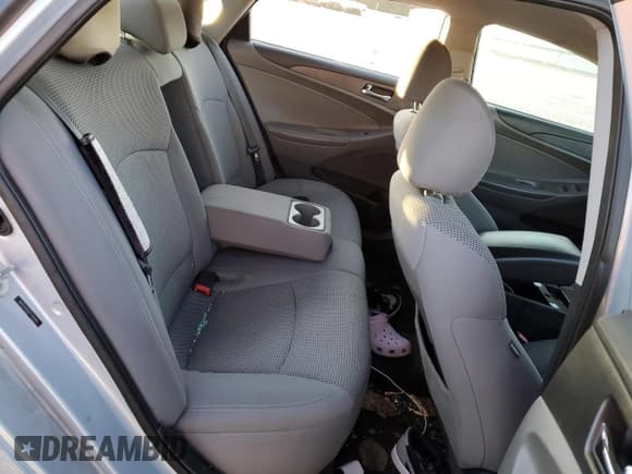 ✅ 2012 Hyundai Sonata GLS • VIN: 5NPEB4AC5CH496940 • Lot: 75008934. Wystawiony na Copart z przebiegiem Nie podano. Bezpłatny archiwum sprzedaży aukcyjnych z USA i szczegółowy raport historii pojazdu na DreamBid. Zdjęcie 10.