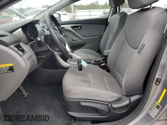 ✅ 2013 Hyundai Elantra GLS • VIN: KMHDH4AE8DU899681 • Lot: 86233215. Wystawiony na Copart z przebiegiem 126 361 mil. Bezpłatny archiwum sprzedaży aukcyjnych z USA i szczegółowy raport historii pojazdu na DreamBid. Zdjęcie 7.