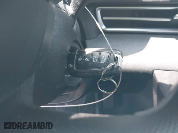 ✅ 2021 Hyundai Elantra SE • VIN: KMHLL4AG4MU166264 • Lot: 42833891. Listed on IAAI with 52,025 mi. Free auction sales archive from the USA and detailed vehicle history report at DreamBid. Image 11.