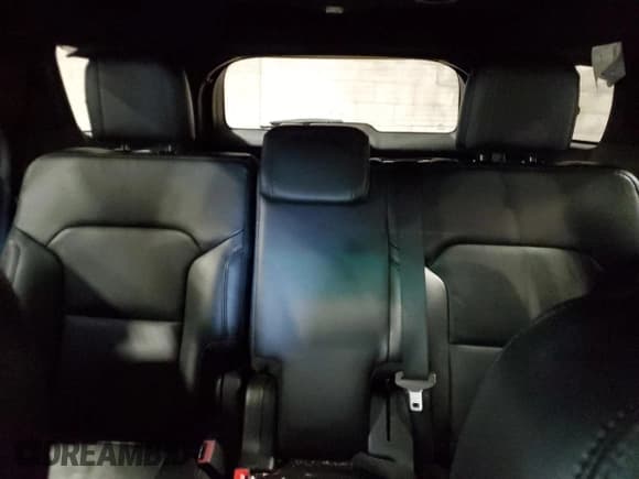 ✅ 2016 Ford Explorer XLT • VIN: 1FM5K7D80GGD00384 • Lot: 86824525. Wystawiony na Copart z przebiegiem 118 711 mil. Bezpłatny archiwum sprzedaży aukcyjnych z USA i szczegółowy raport historii pojazdu na DreamBid. Zdjęcie 10.