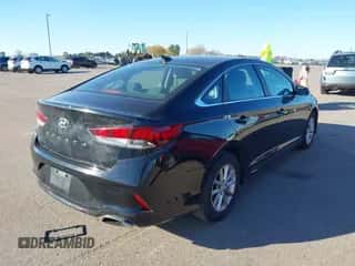 2019 Hyundai Sonata SE z VIN 5NPE24AF2KH731500, wystawiony jako IAAI lot #43604143 z przebiegiem 149 807 mil mil oraz . Historia ofert i sprzedaży dostępna na DreamBid. Obrazek 4.