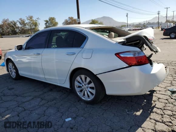 ✅ 2014 Honda Accord EX-L • VIN: 1HGCR2F8XEA154584 • Lot: 91693685. Listed on Copart with 168,627 mi. Free auction sales archive from the USA and detailed vehicle history report at DreamBid. Image 2.
