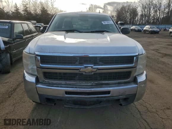 ✅ 2007 Chevrolet Silverado 2500HD Work Truck • VIN: 1GCHK29K67E542939 • Лот: 96156915. Опубликован ранее на Copart с пробегом 294 980 миль. Бесплатный доступ к архиву аукционных продаж из США и подробный отчёт об истории автомобиля на DreamBid. Изображение 5.