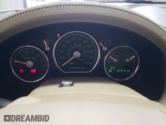 ✅ 2006 Lincoln Mark LT • VIN: 5LTPW16506FJ19191 • Lot: 67720675. Listed on Copart with 181,376 mi. Free auction sales archive from the USA and detailed vehicle history report at DreamBid. Image 9.