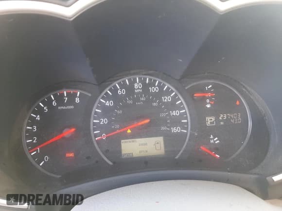 ✅ 2015 Nissan Quest S • VIN: JN8AE2KPXF9125088 • Lot: 41644653. Wystawiony na Copart z przebiegiem 237 403 mil. Bezpłatny archiwum sprzedaży aukcyjnych z USA i szczegółowy raport historii pojazdu na DreamBid. Zdjęcie 9.