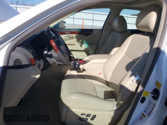 ✅ 2012 Lexus LS 460 • VIN: JTHCL5EF6C5013761 • Lot: 89537085. Listed on Copart with 236,577 mi. Free auction sales archive from the USA and detailed vehicle history report at DreamBid. Image 7.