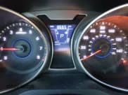 ✅ 2013 Hyundai Veloster w/Gray Int • VIN: KMHTC6AD5DU103563 • Lot: 70895864. Wystawiony na Copart z przebiegiem 86 651 mil. Bezpłatny archiwum sprzedaży aukcyjnych z USA i szczegółowy raport historii pojazdu na DreamBid. Zdjęcie 9.