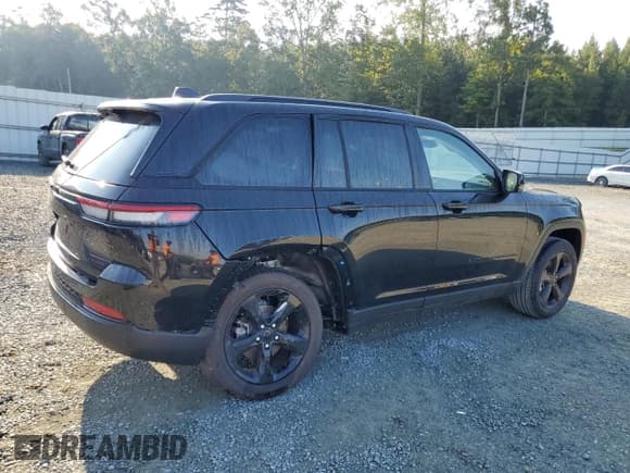 ✅ 2025 Jeep Grand Cherokee Limited • VIN: 1C4RJGBG0SC268717 • Лот: 70773625. Опубликован ранее на Copart с пробегом 1 453 миль. Бесплатный доступ к архиву аукционных продаж из США и подробный отчёт об истории автомобиля на DreamBid. Изображение 3.