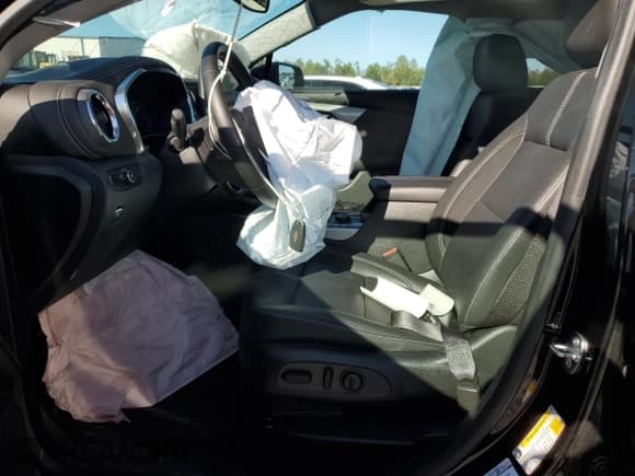 ✅ 2023 Chevrolet Blazer LT • VIN: 3GNKBJRS7PS114035 • Lot: 89908515. Listed on Copart with 28,269 mi. Free auction sales archive from the USA and detailed vehicle history report at DreamBid. Image 7.