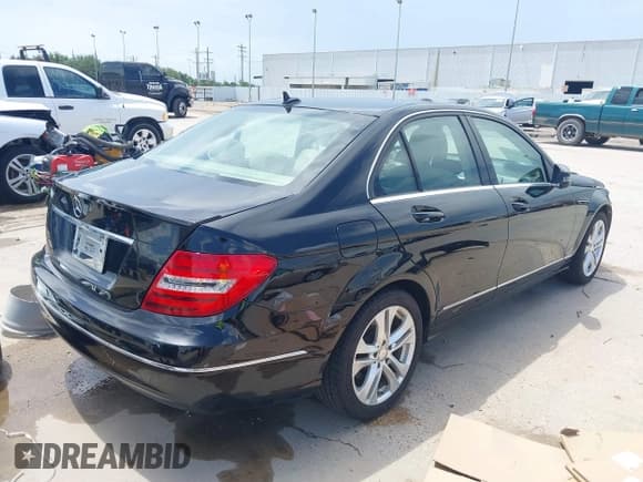 ✅ 2014 Mercedes-Benz C 250 Sport • VIN: WDDGF4HBXEA965658 • Lot: 42660203. Listed on IAAI with 96,754 mi. Free auction sales archive from the USA and detailed vehicle history report at DreamBid. Image 4.
