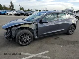 ✅ 2023 Tesla Model 3 • VIN: 5YJ3E1EA9PF707941 • Лот: 85767855. Опубликован ранее на Copart с пробегом 24 198 миль. Бесплатный доступ к архиву аукционных продаж из США и подробный отчёт об истории автомобиля на DreamBid. Изображение 1.