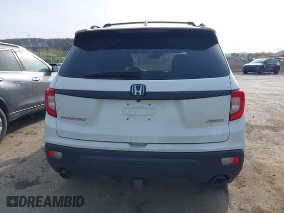 ✅ 2020 Honda Passport EX-L • VIN: 5FNYF8H5XLB005177 • Лот: 42102384. Опубликован ранее на IAAI с пробегом 134 502 миль. Бесплатный доступ к архиву аукционных продаж из США и подробный отчёт об истории автомобиля на DreamBid. Изображение 17.