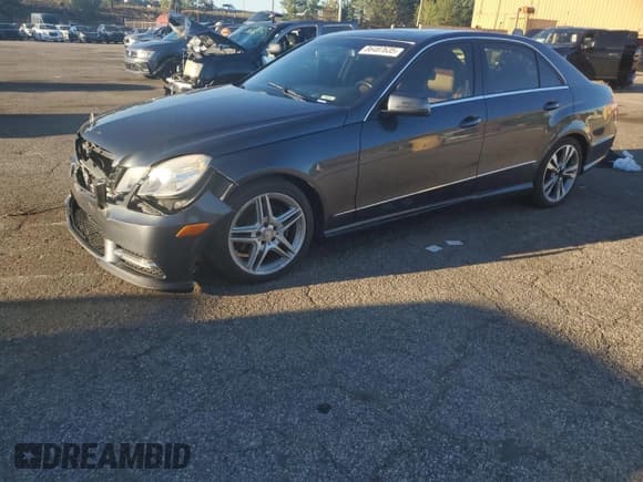 ✅ 2013 Mercedes-Benz E 350 Luxury • VIN: WDDHF8JB4DA765122 • Лот: 86487635. Опубликован ранее на Copart с пробегом 222 642 миль. Бесплатный доступ к архиву аукционных продаж из США и подробный отчёт об истории автомобиля на DreamBid. Изображение 1.