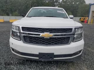 ✅ 2018 Chevrolet Suburban LT • VIN: 1GNSCHKC8JR216396 • Lot: 66121034. Wystawiony na Copart z przebiegiem 123 672 mil. Bezpłatny archiwum sprzedaży aukcyjnych z USA i szczegółowy raport historii pojazdu na DreamBid. Zdjęcie 5.