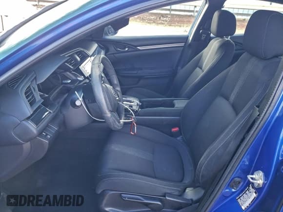 ✅ 2017 Honda Civic LX • VIN: SHHFK7H26HU205899 • Лот: 81606485. Опубликован ранее на Copart с пробегом 98 922 миль. Бесплатный доступ к архиву аукционных продаж из США и подробный отчёт об истории автомобиля на DreamBid. Изображение 7.