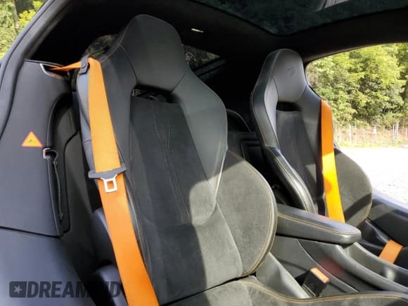 ✅ 2018 McLaren 570GT • VIN: SBM13GAA2JW005220 • Lot: 70846365. Listed on Copart with 23,710 mi. Free auction sales archive from the USA and detailed vehicle history report at DreamBid. Image 10.