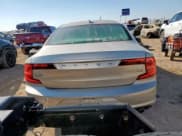 ✅ 2018 Volvo S90 Momentum • VIN: LVY982AK8JP023703 • Lot: 85850735. Listed on Copart with 90,228 mi. Free auction sales archive from the USA and detailed vehicle history report at DreamBid. Image 6.