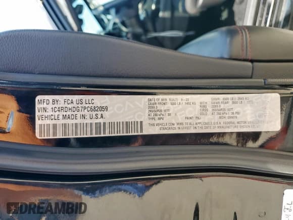 ✅ 2023 Dodge Durango GT • VIN: 1C4RDHDG7PC682059 • Lot: 69684205. Wystawiony na Copart z przebiegiem 52 568 mil. Bezpłatny archiwum sprzedaży aukcyjnych z USA i szczegółowy raport historii pojazdu na DreamBid. Zdjęcie 13.